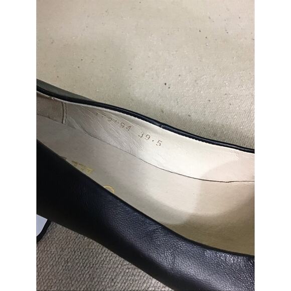 Women Black and White 2inch block heel Pumps Bus Stop boutique Sz. 39.5/9.5 - Picture 7 of 10